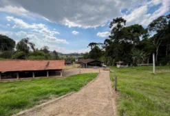 Chácara Com Casa e Lazer no Sul de Minas - Caldas MG