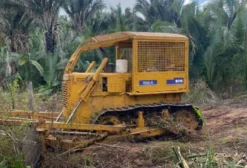 Trator de Esteira Komatsu D50 1991 – Revisado e Pronto para Trabalhar