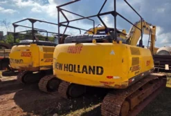 Escavadeiras New Holland E215C EVO 2020 – 2 Unidades – Único Dono – 7.200h – Belo Horizonte/MG