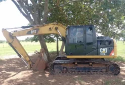 Escavadeira Hidráulica Caterpillar 312D2 com 6.000 Horas - Revisada e Pronta para Trabalho