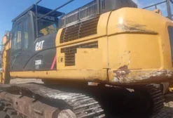 Escavadeira Caterpillar 336D 2015 – Único Dono – 17.000h – R$ 279.000