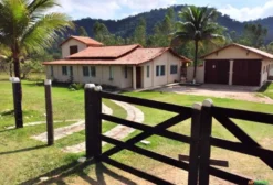 Linda Propriedade Rural no Vale das Águas Boas – Cachoeiras de Macacu/RJ
