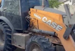 Retroescavadeira CASE 580N 2020 Usada – Excelente Estado