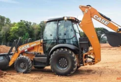 Retroescavadeira Case 580 4x4 Cabinada Ano 2021 - Usada em Cuiabá/MT