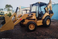 Retroescavadeira Caterpillar 416 E Ano 2014 - Pronta para Trabalhar