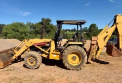 Retroescavadeira Massey Ferguson MF 96 2010 4x4 – Motor Feito, Ponta Grossa/PR