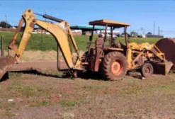 Retroescavadeira Case MX 750 Usada à Venda em Toledo - PR