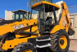 Retroescavadeira JCB 2014 4x4 – Revisada, 11.000 Horas, Pronta para Trabalho Pesado