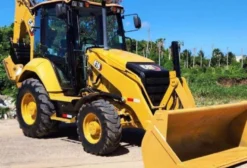 Retroescavadeira Caterpillar 416 2023 – Seminova, 1.866 Horas, Barra Mansa/RJ