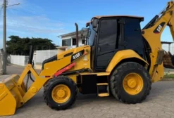 Retroescavadeira Caterpillar 416F2 4x4 Ano 2019 – Único Dono, 7.500h
