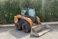 Mini Carregadeira CASE SV 185 2020 – 840 kg Operacional