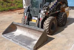 Mini Carregadeira New Holland L225 Ano 2019 – 6.110 Horas – Belo Horizonte/MG