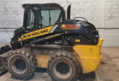 Mini Carregadeira New Holland L320 Cabinada 2023 – 159h Originais