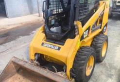 Minicarregadeira Bobcat 226 B3 2013 - 4000 Horas, High Flow e Joystick