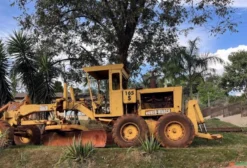 Motoniveladora Huber Warco Modelo 165S Usada - Londrina/PR