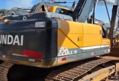 Escavadeira Hyundai Robex 220LC-9 – Ano 2021 – 4.000 Horas – Único Dono – Belo Horizonte/MG