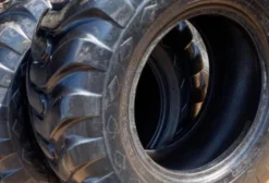 Pneu Agrícola 17.5-25 - Novo, Usado e Ressolado à Venda em Ibaté-SP