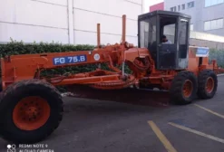 Motoniveladora Fiat Allis FG85 Ano 1998 Articulada com Ripper Traseiro