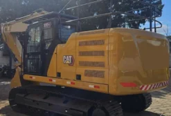 Escavadeira Caterpillar 320GC 2020 – 4.400h – Único Dono – NF Origem