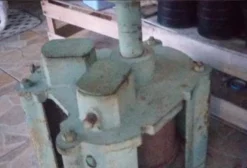 Engenho de Cana em Ferro Fundido para Tração Animal - Usado - Peso 150 kg