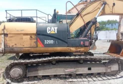 Escavadeira Caterpillar 320D2L 2015 – 12.900h – 22 Toneladas