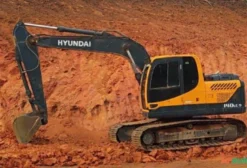 Escavadeira Hyundai 140LC-9 2017 – 8.200h – Vitória/ES