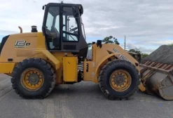 Pá Carregadeira New Holland 12D 2014 – 4 Unidades à Venda em Goiânia/GO
