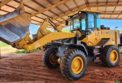 Pá Carregadeira SDLG L938 2019 – 6.300h – Único Dono