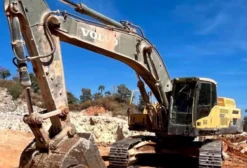 Escavadeira Volvo EC380D 2014 – 38 Toneladas, Usada em Nobres/MT