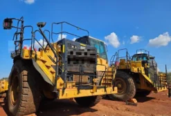 Caminhão Fora de Estrada Caterpillar 777G 2012 – Único Dono – 7 Unidades Disponíveis