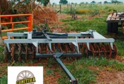 Grade Niveladora Tatu Marchesan GNL 42 Discos Usada - Aquidauana/MS