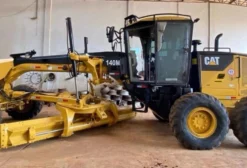 Motoniveladora Caterpillar 140M 2008 – 7.000h – Ótimo Estado