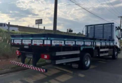 Carroceria de Madeira Margutti para Iveco Tector 11.190