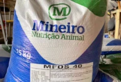 Suplemento Mineral Mineiro Mineral 40 para Bovinos - 40g de Fósforo - Manutenção e Suporte - 25kg