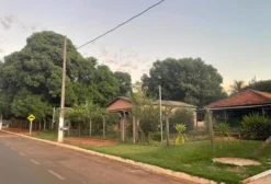 Chácara à Venda no Centro de Bataiporã, MS – Com Casas e Árvores Frutíferas