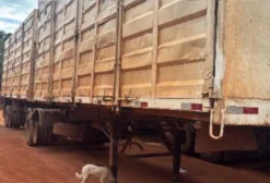 Bitrem Cavaqueira Noma 2000 – 7,5m cada carreta, 120m³ de carga