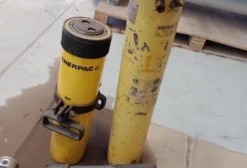 Conjunto Hidráulico Enerpac com Bomba Manual e 2 Cilindros